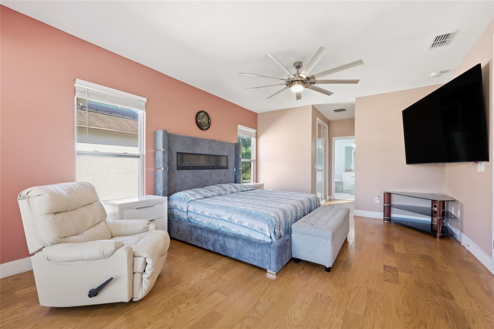 BENTLEY COVE - Residential