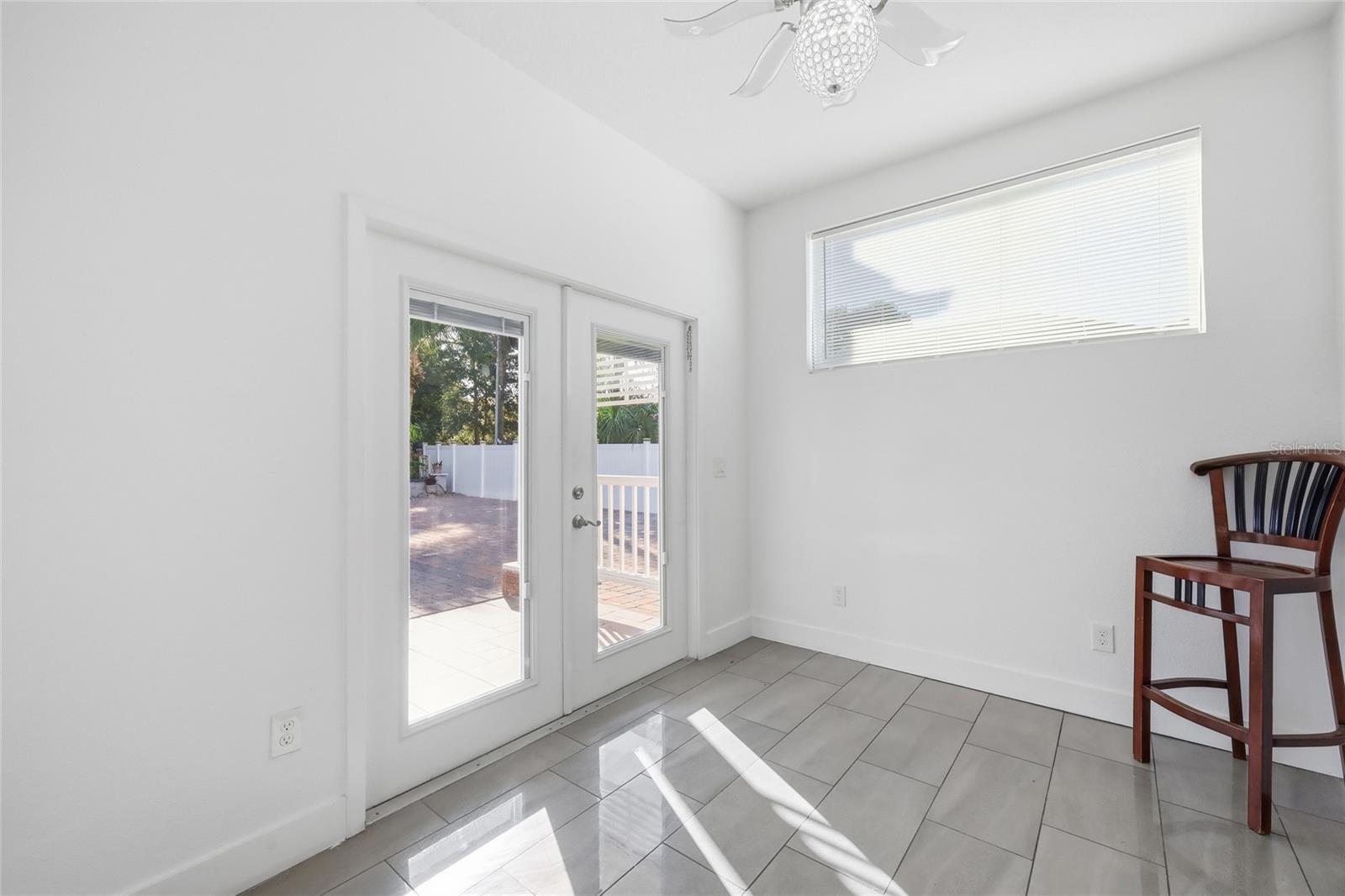 BENTLEY COVE - Residential