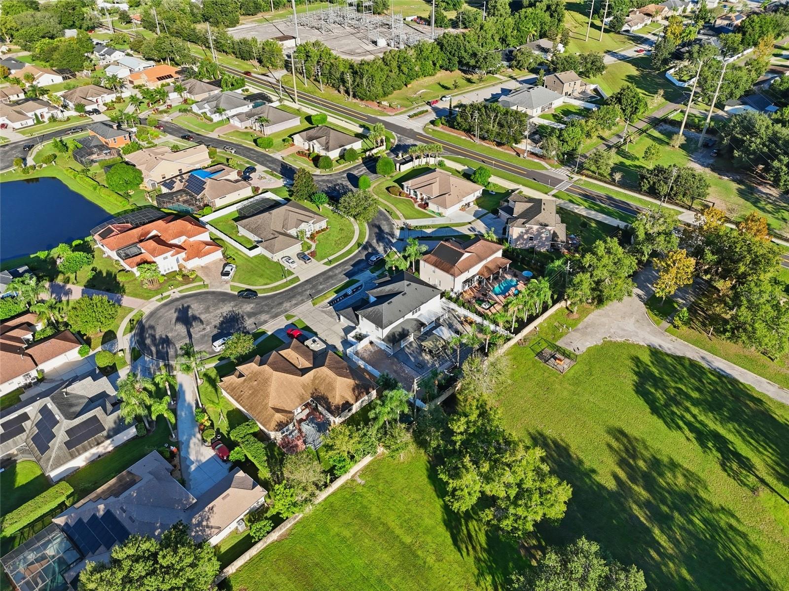 BENTLEY COVE - Residential