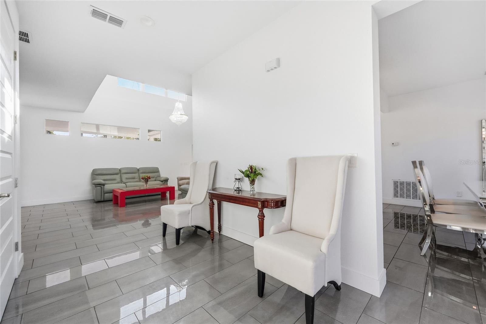 BENTLEY COVE - Residential