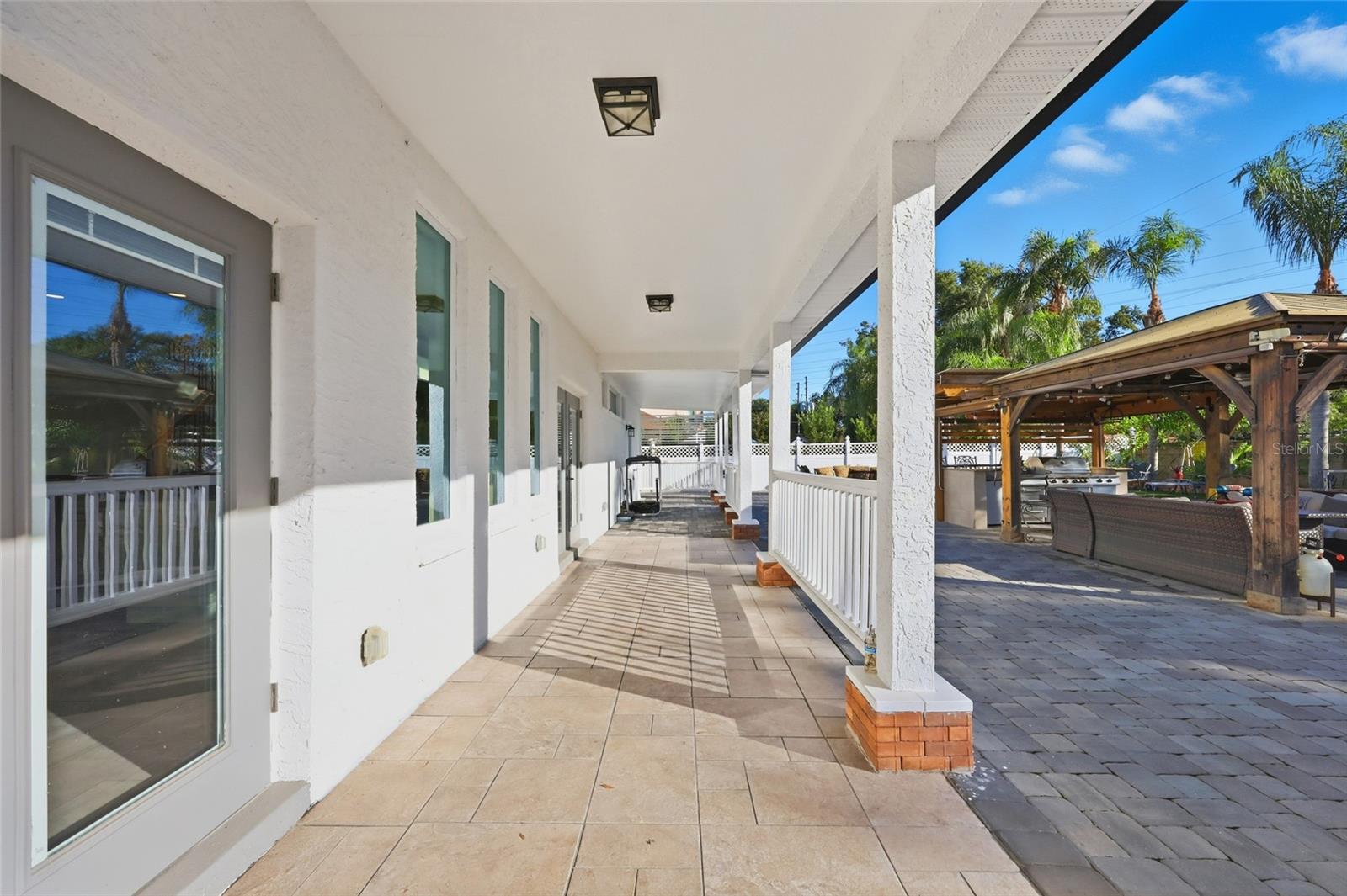 BENTLEY COVE - Residential