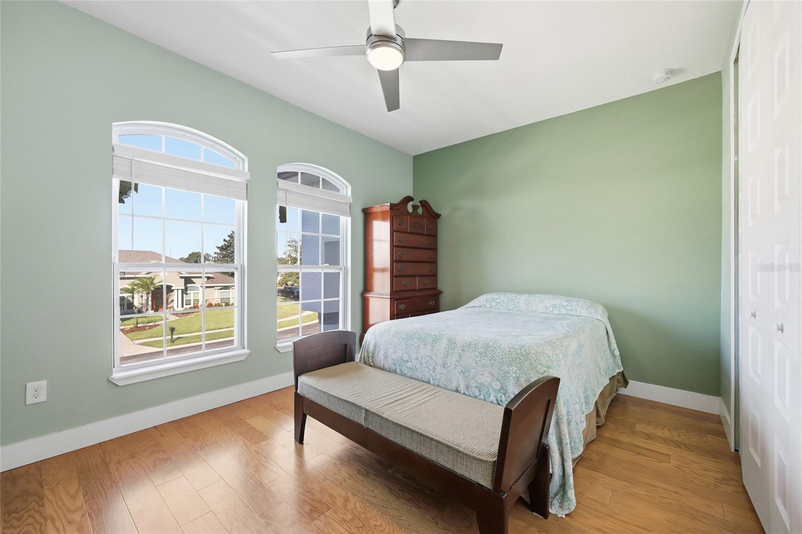 BENTLEY COVE - Residential