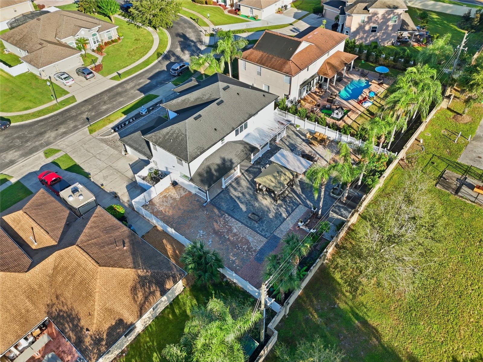 BENTLEY COVE - Residential