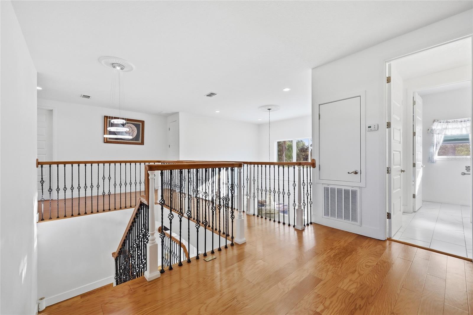 BENTLEY COVE - Residential