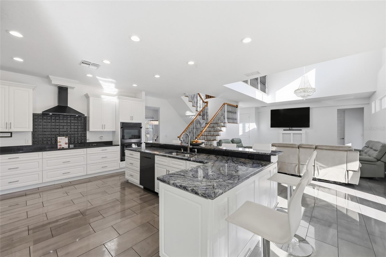 BENTLEY COVE - Residential