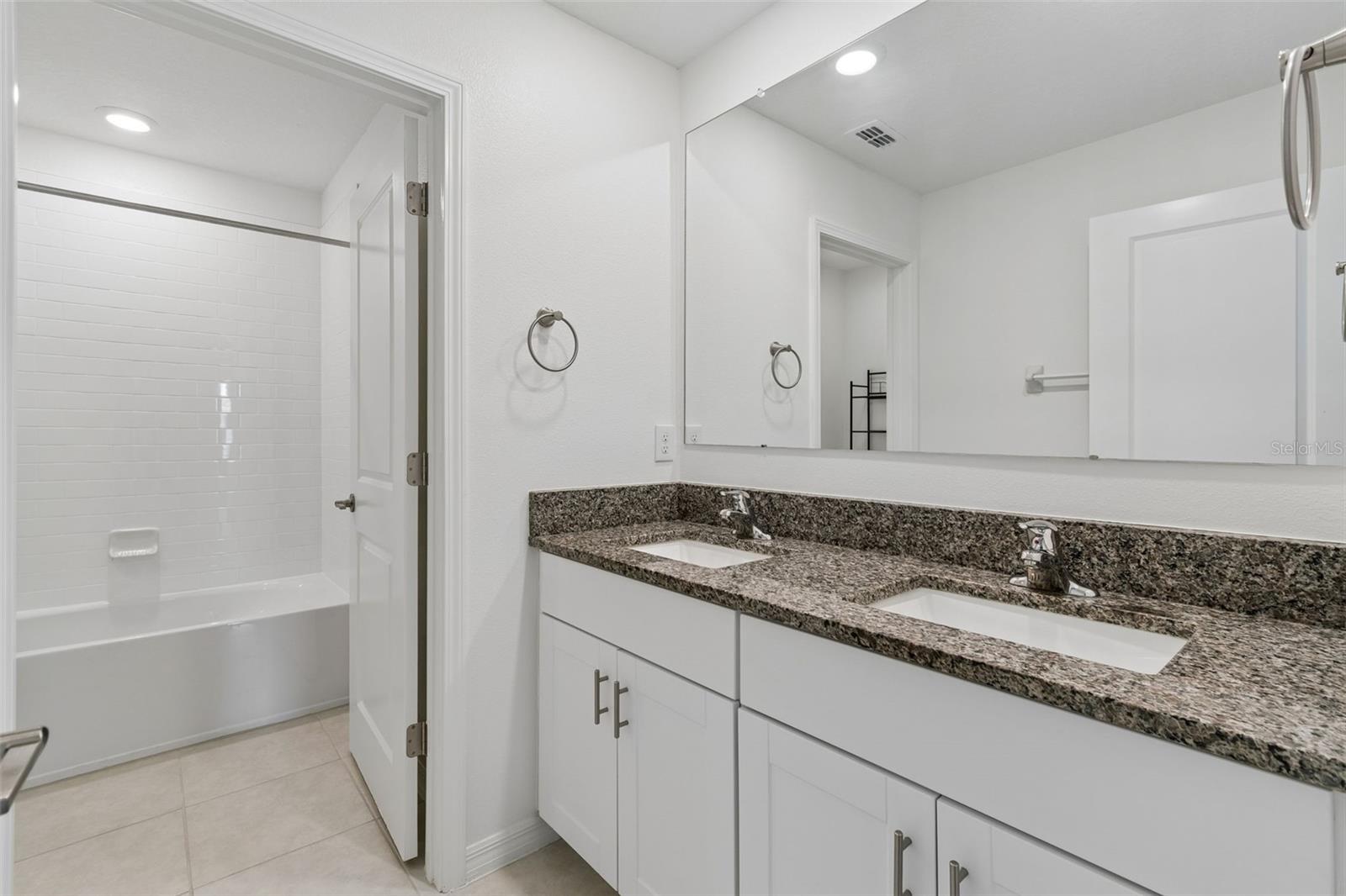 EPPERSON NORTH VILLAGE B - Residential
