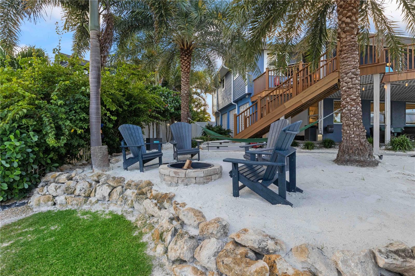 BAYVIEW ACRES BLK B PB 11 PG 101 LOT 9 - Residential