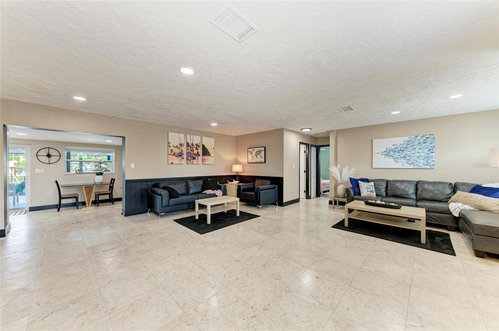 BAYSHORE GARDENS SEC 4 - Residential