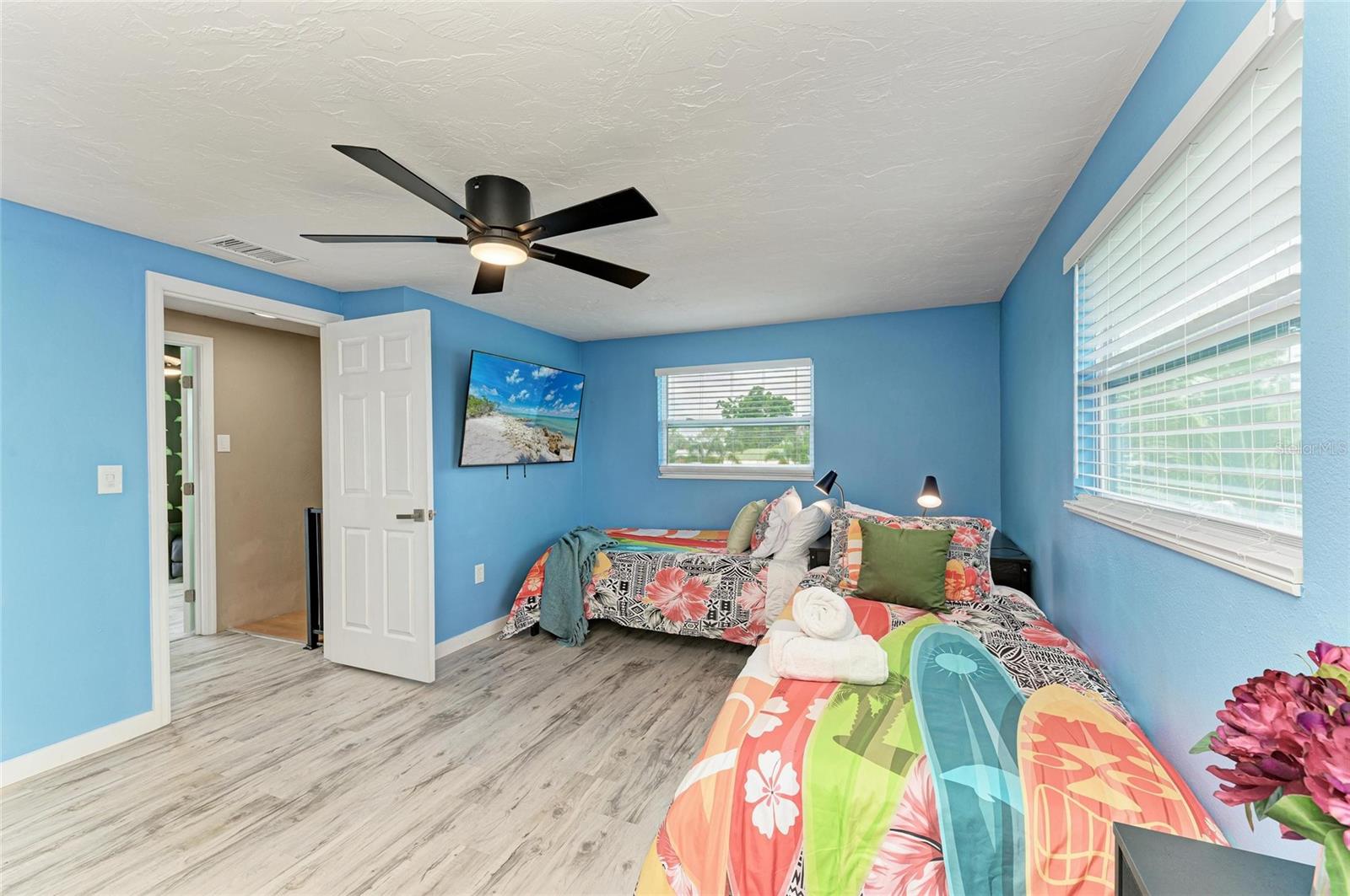 BAYSHORE GARDENS SEC 4 - Residential