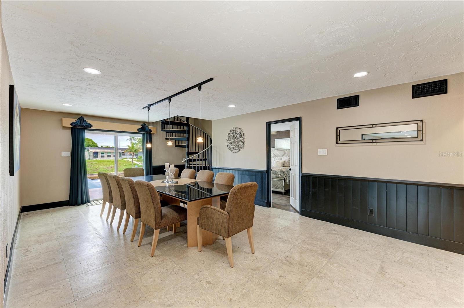 BAYSHORE GARDENS SEC 4 - Residential