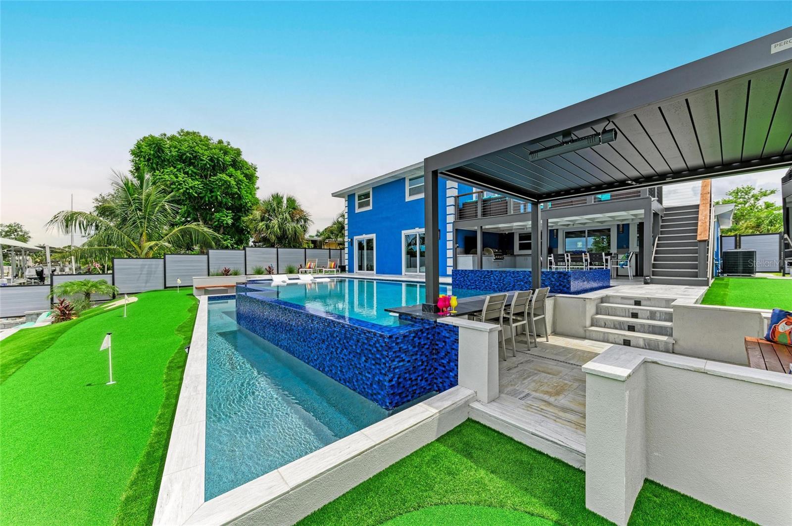 BAYSHORE GARDENS SEC 4 - Residential