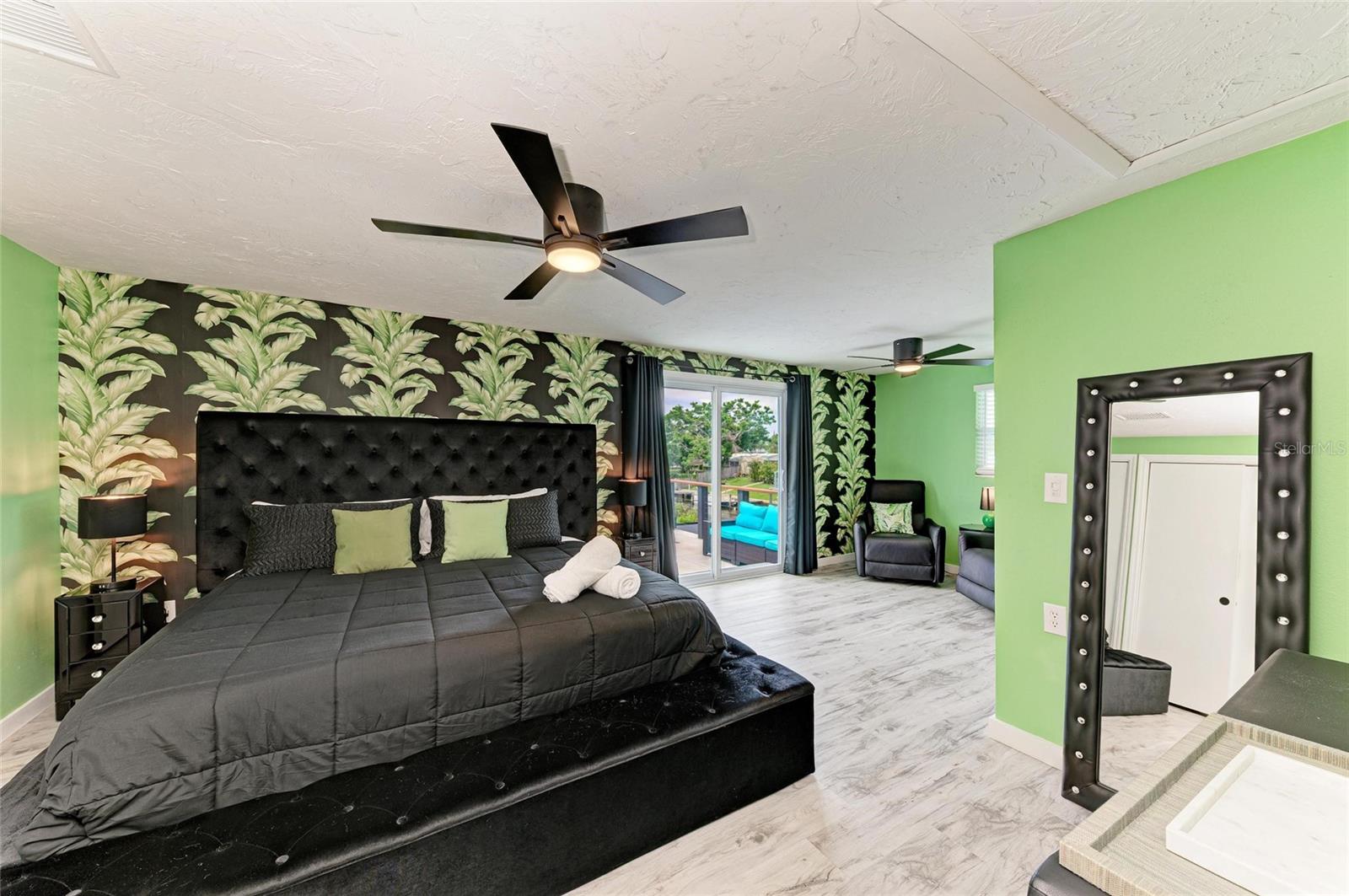 BAYSHORE GARDENS SEC 4 - Residential