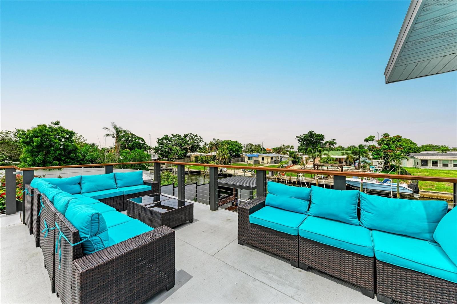 BAYSHORE GARDENS SEC 4 - Residential