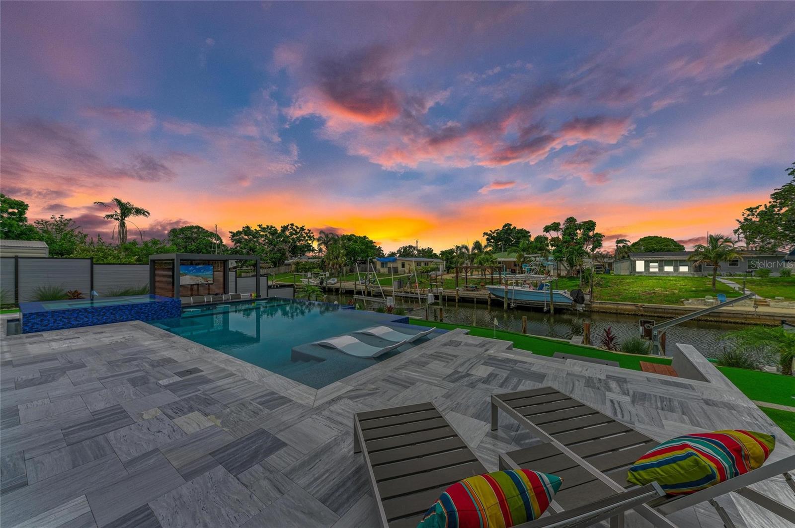 BAYSHORE GARDENS SEC 4 - Residential