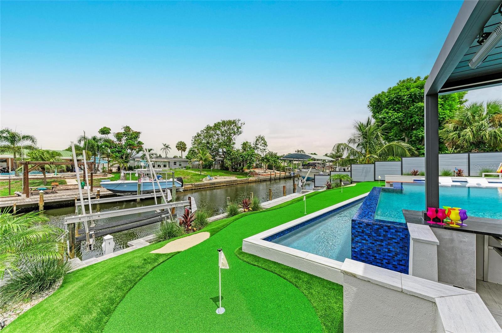 BAYSHORE GARDENS SEC 4 - Residential