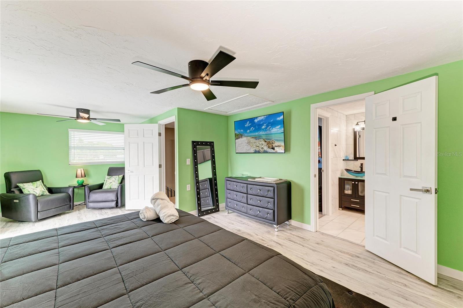 BAYSHORE GARDENS SEC 4 - Residential