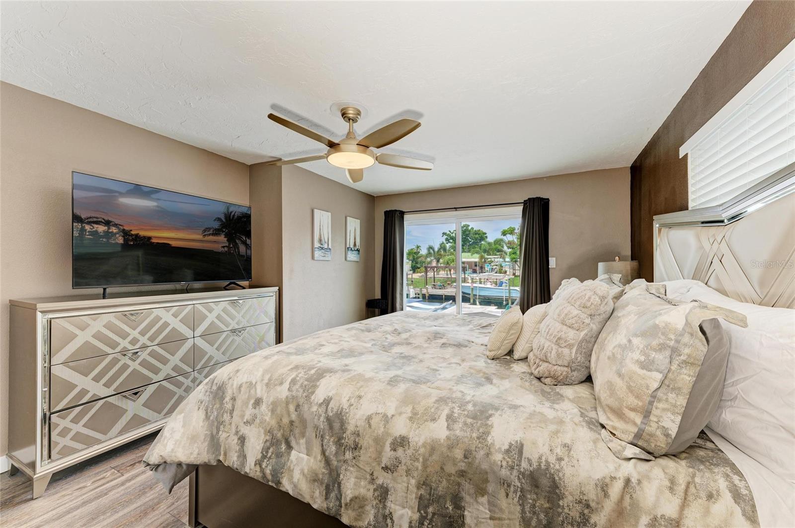 BAYSHORE GARDENS SEC 4 - Residential