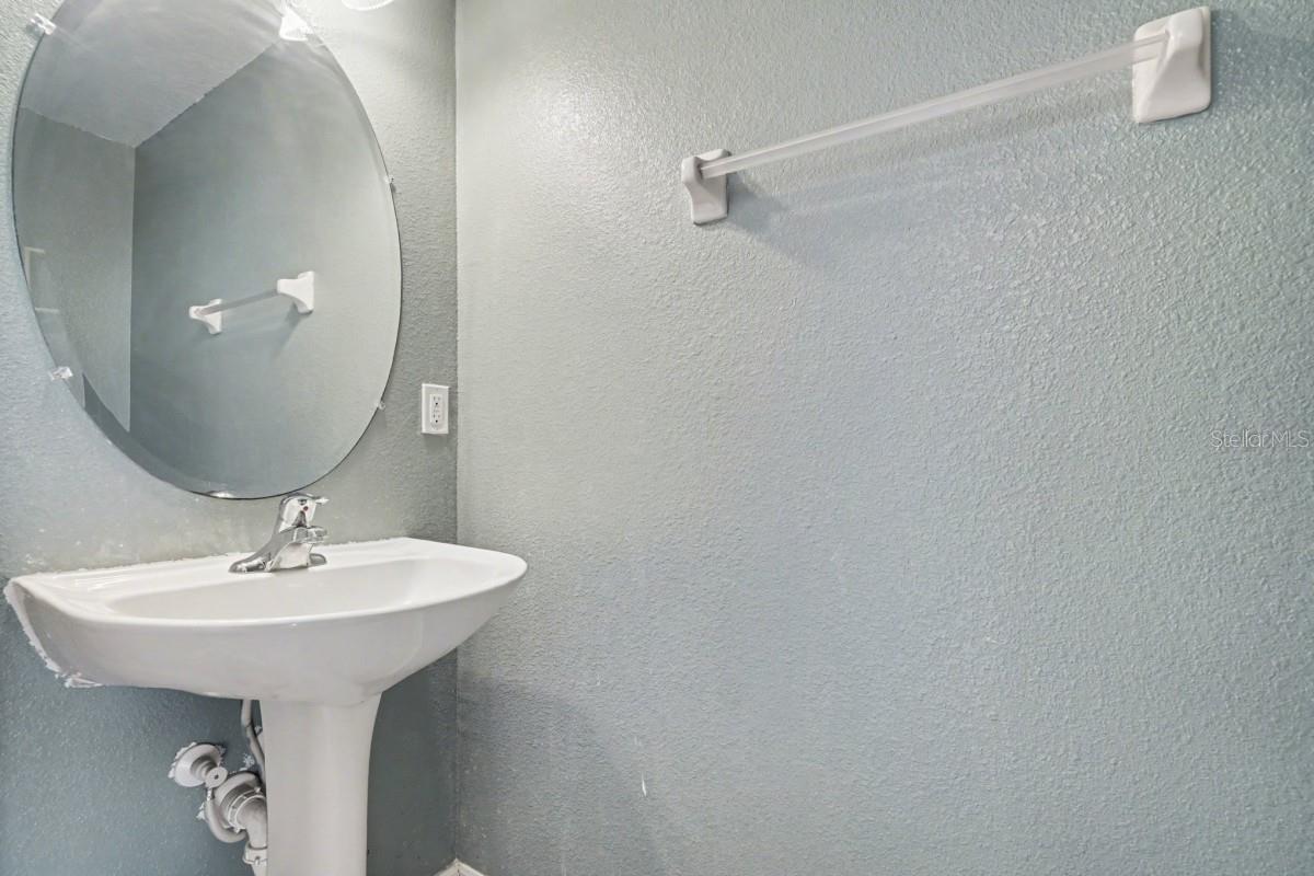 SAVANNAH PINES CONDO PH 1 - Residential