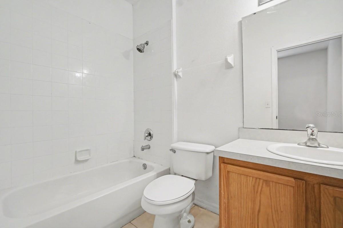 SAVANNAH PINES CONDO PH 1 - Residential