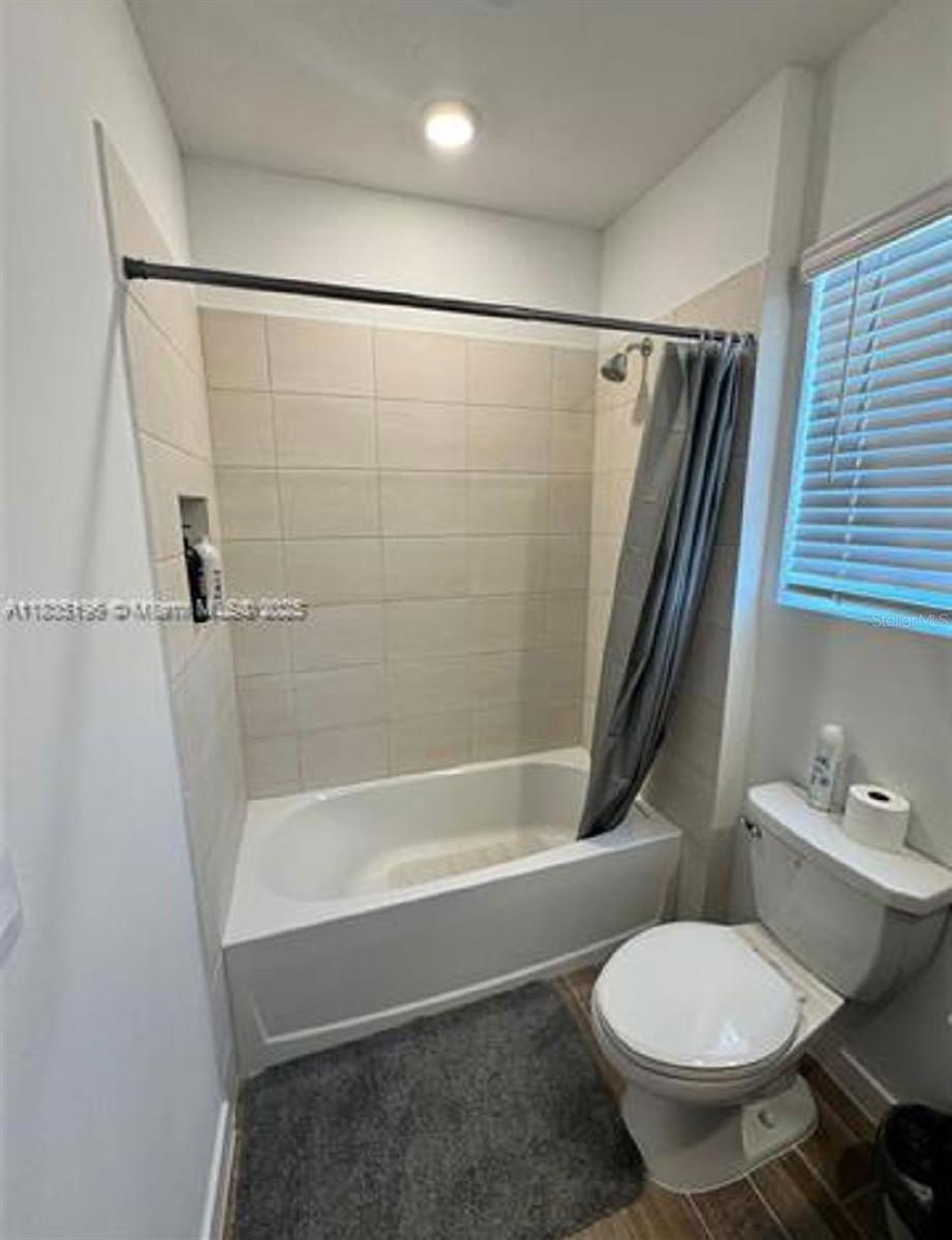 PARKER POINTE SUB - Residential