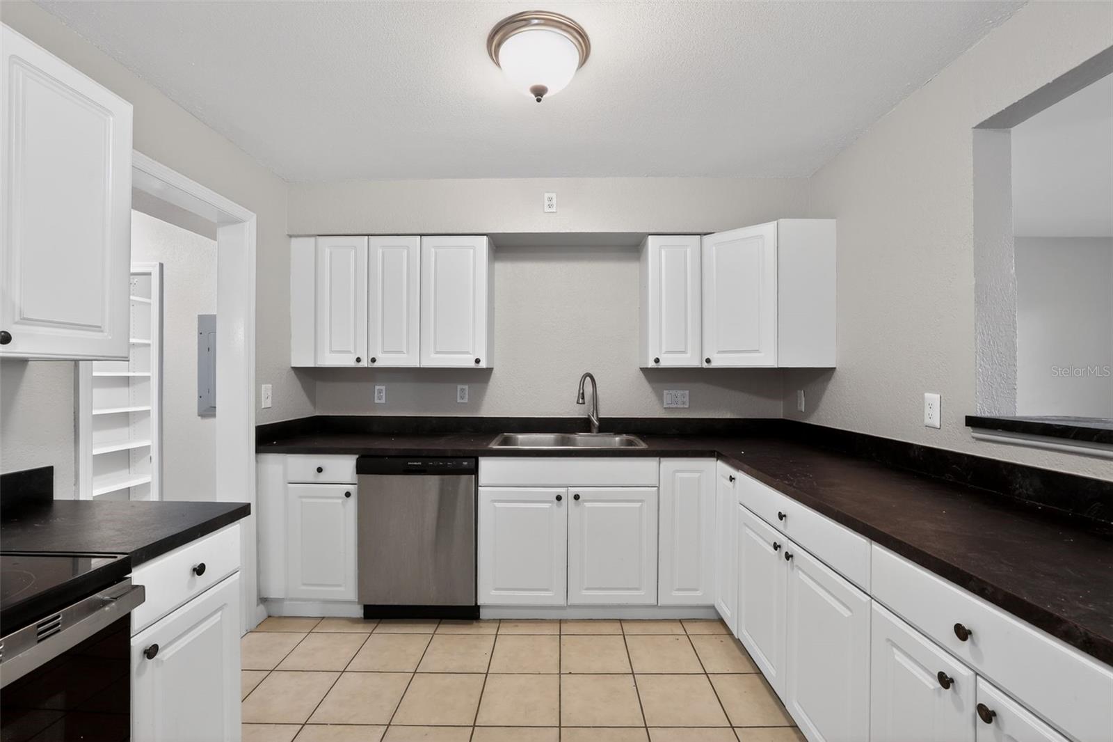 CENTRAL OAK PARK - Residential