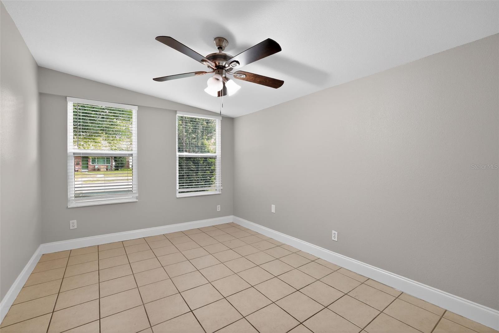 CENTRAL OAK PARK - Residential