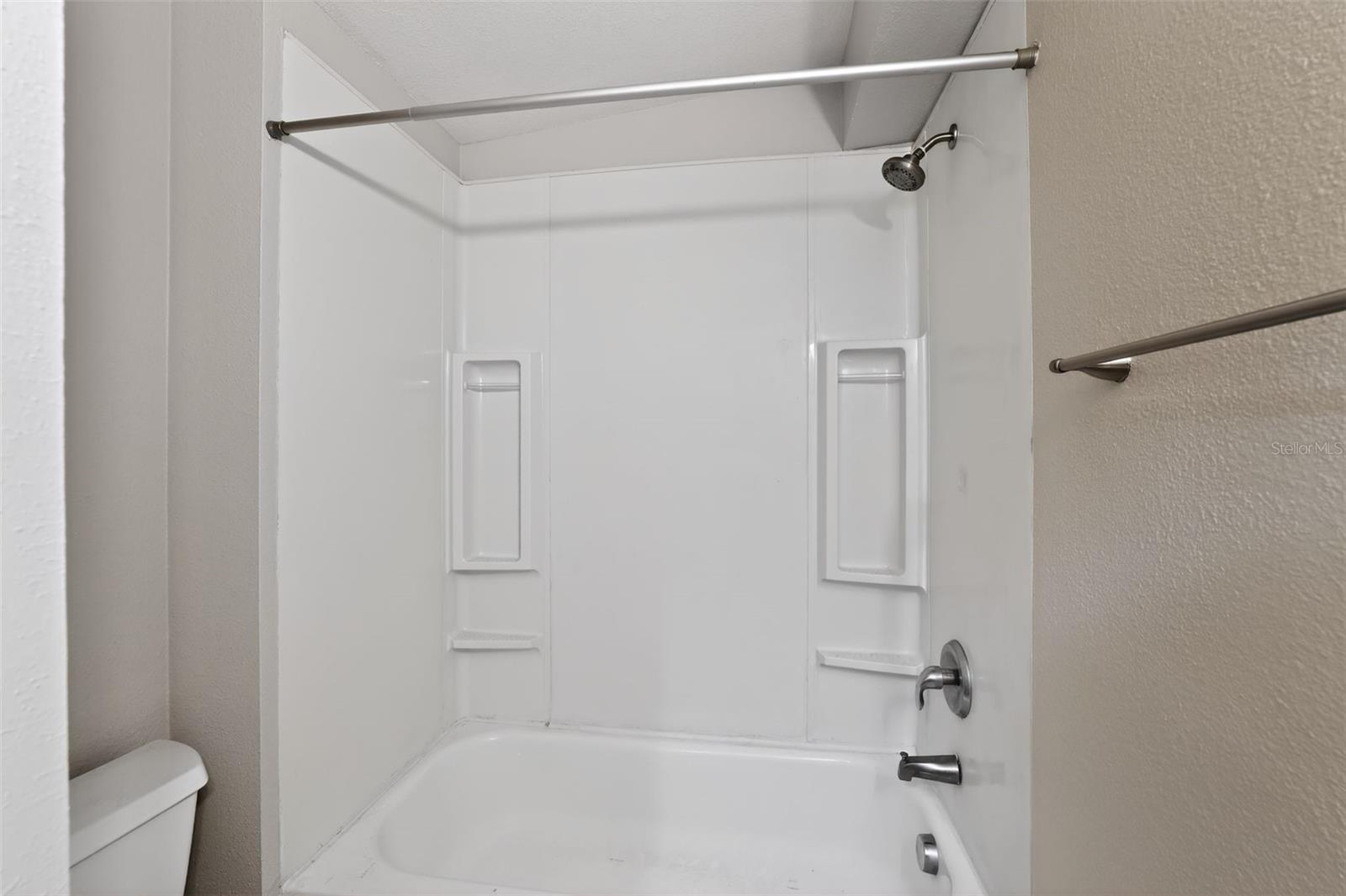 CENTRAL OAK PARK - Residential