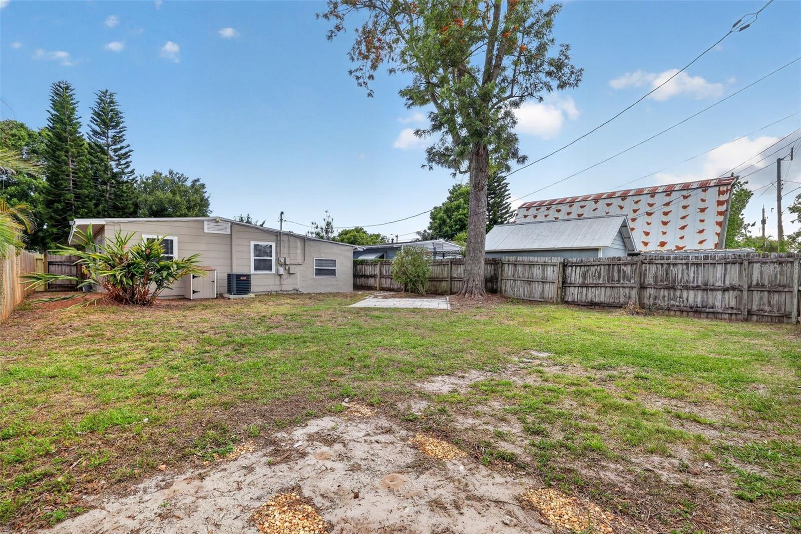 CENTRAL OAK PARK - Residential