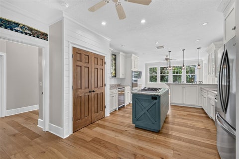 Tiny photo for 580 W 10th Avenue, Mount Dora, FL 32757 (MLS # G5117607)