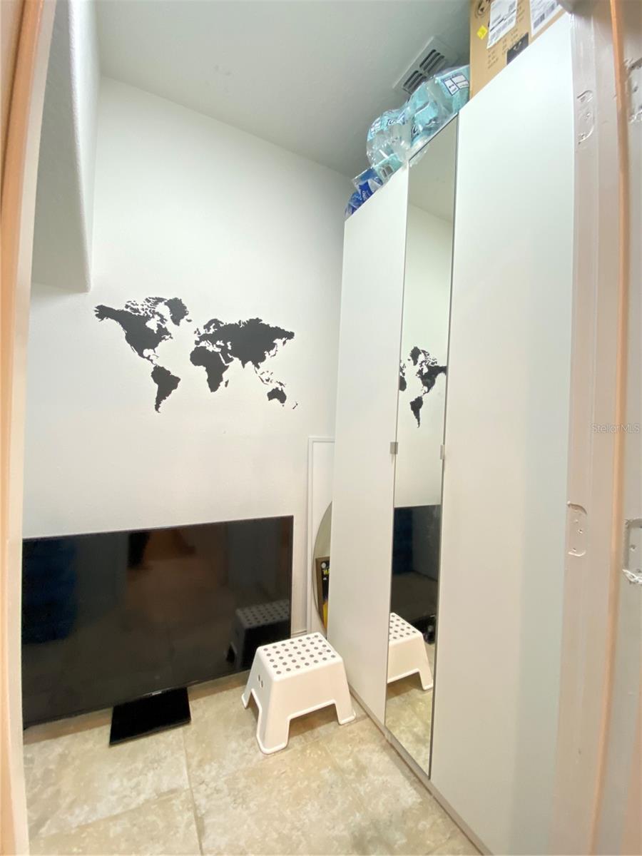 WINDERMERE SOUND - Residential Lease