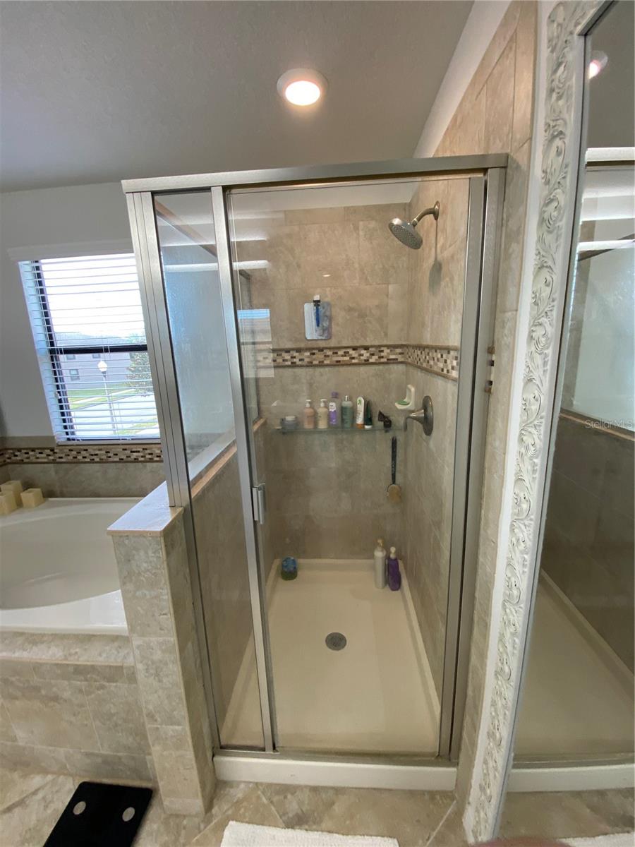 WINDERMERE SOUND - Residential Lease