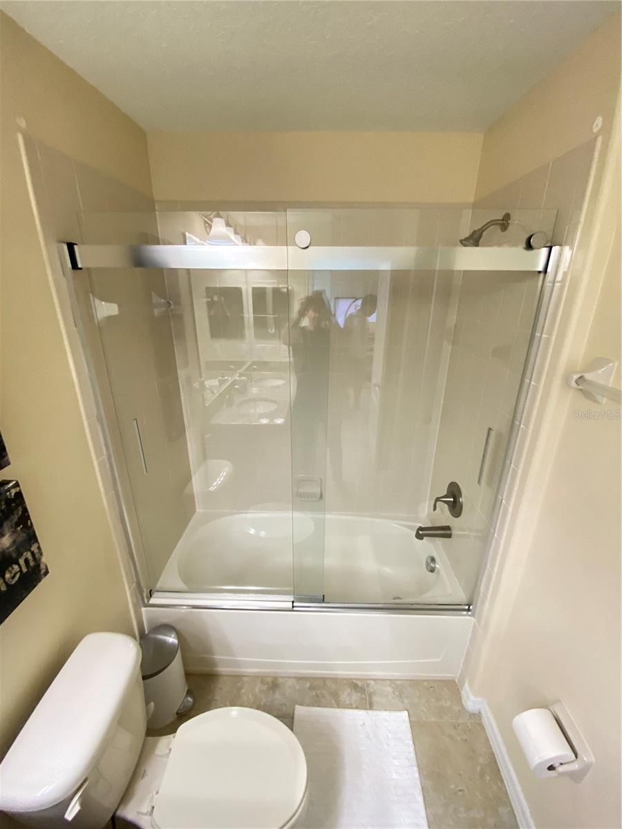 WINDERMERE SOUND - Residential Lease