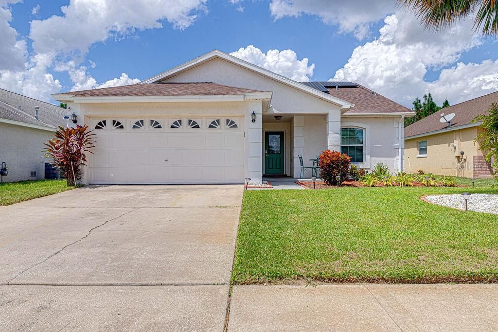 Photo of 2651 Autumn Creek Circle, Kissimmee, FL 34747 (MLS # V4945390)