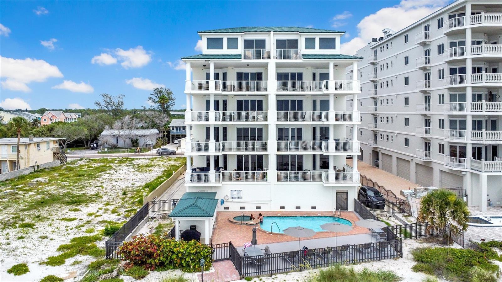FAIRWINDS CONDO - Residential