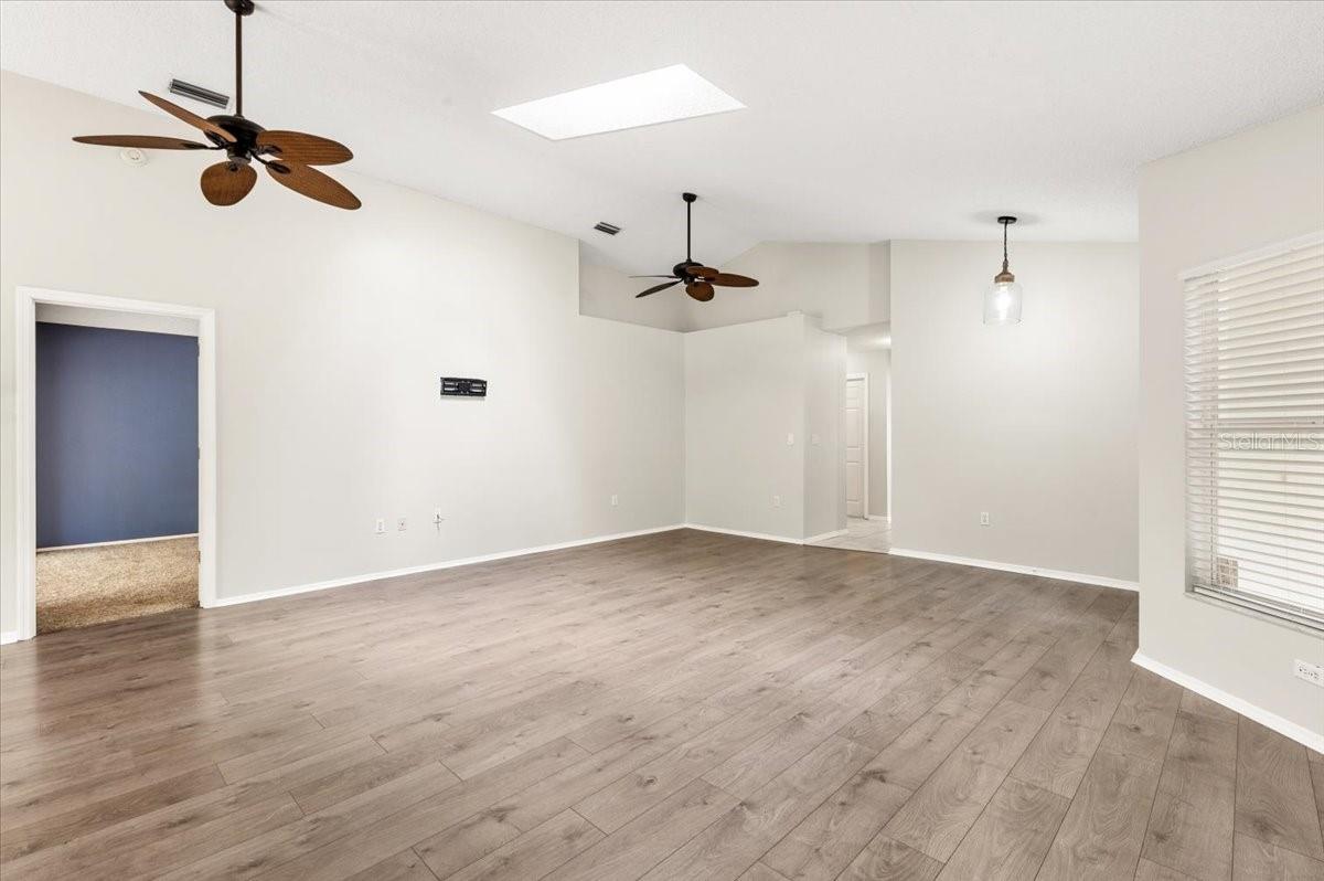 MAPLE HAMMOCK - Residential