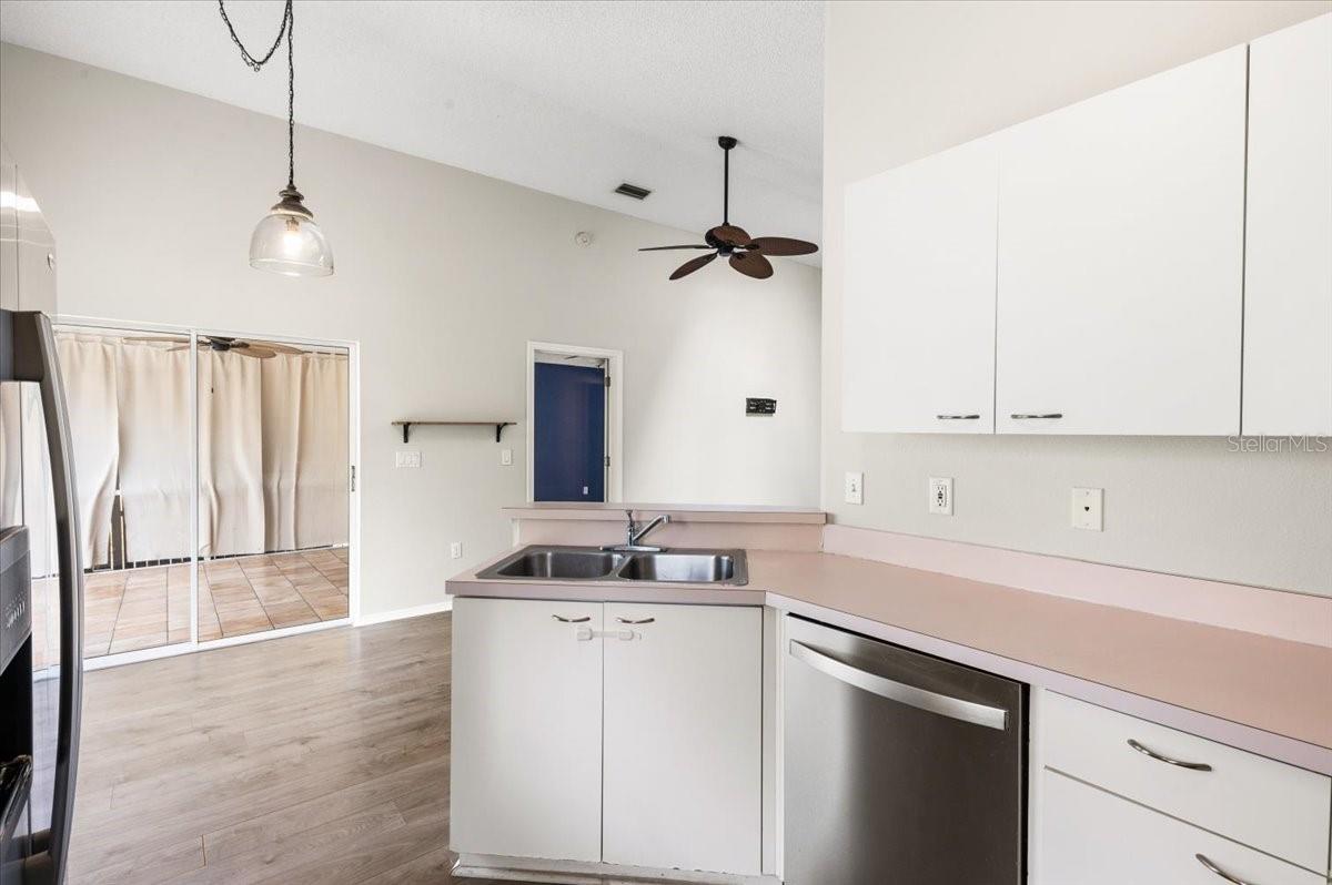 MAPLE HAMMOCK - Residential