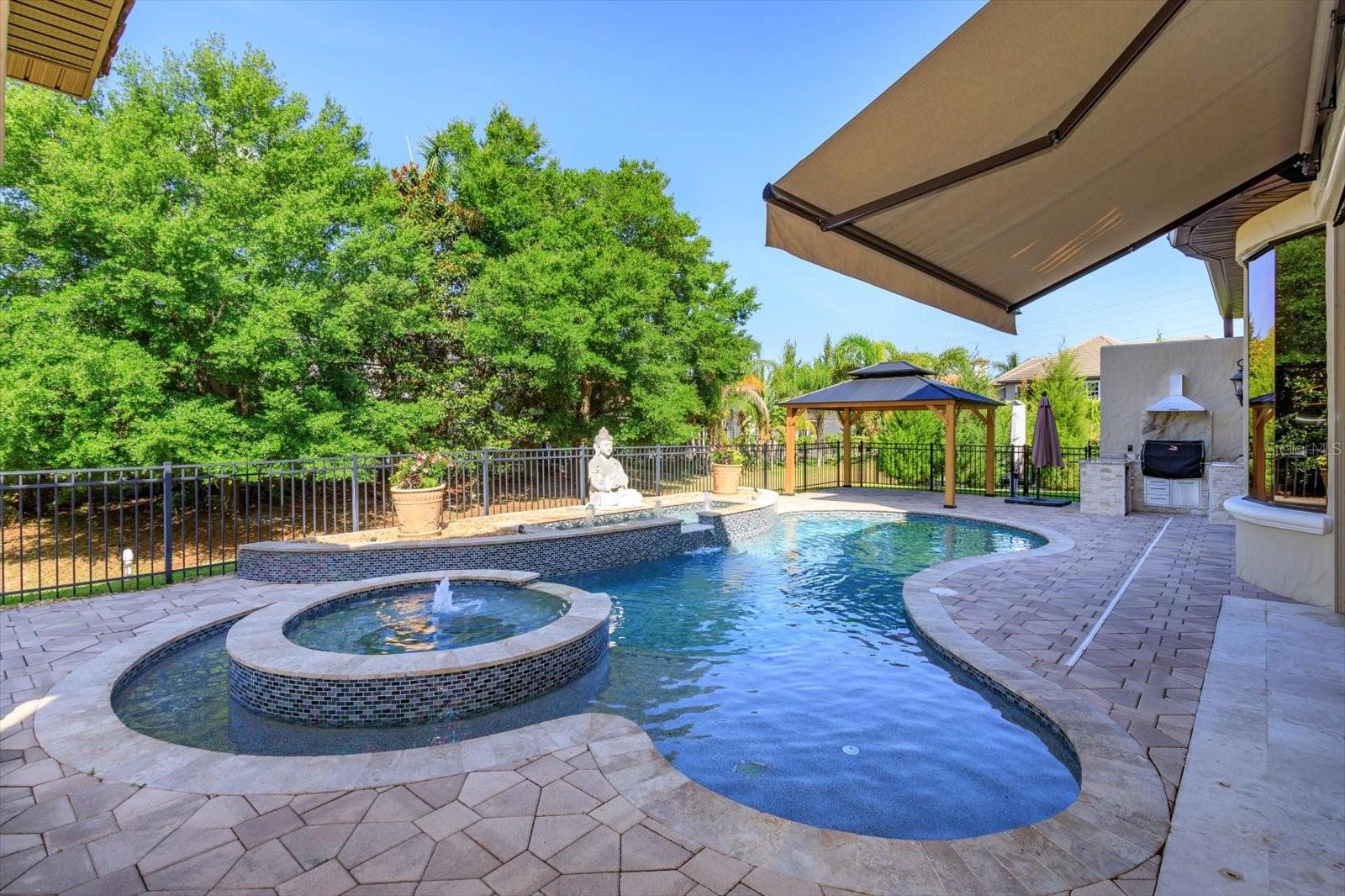 EMERSON POINTE - Residential