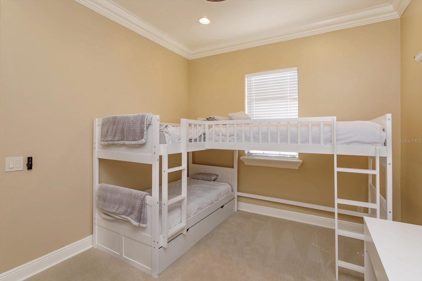 EMERSON POINTE - Residential