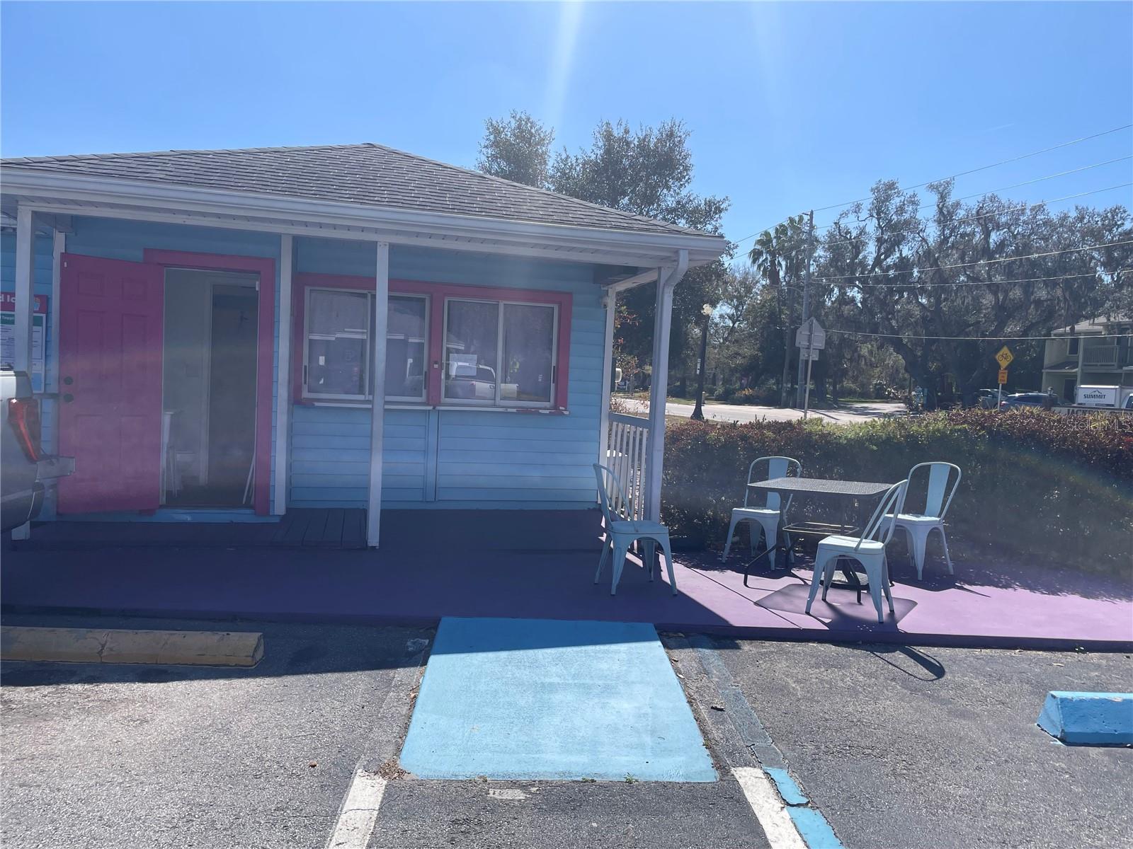 SUNSENT BEACH - Commercial Sale