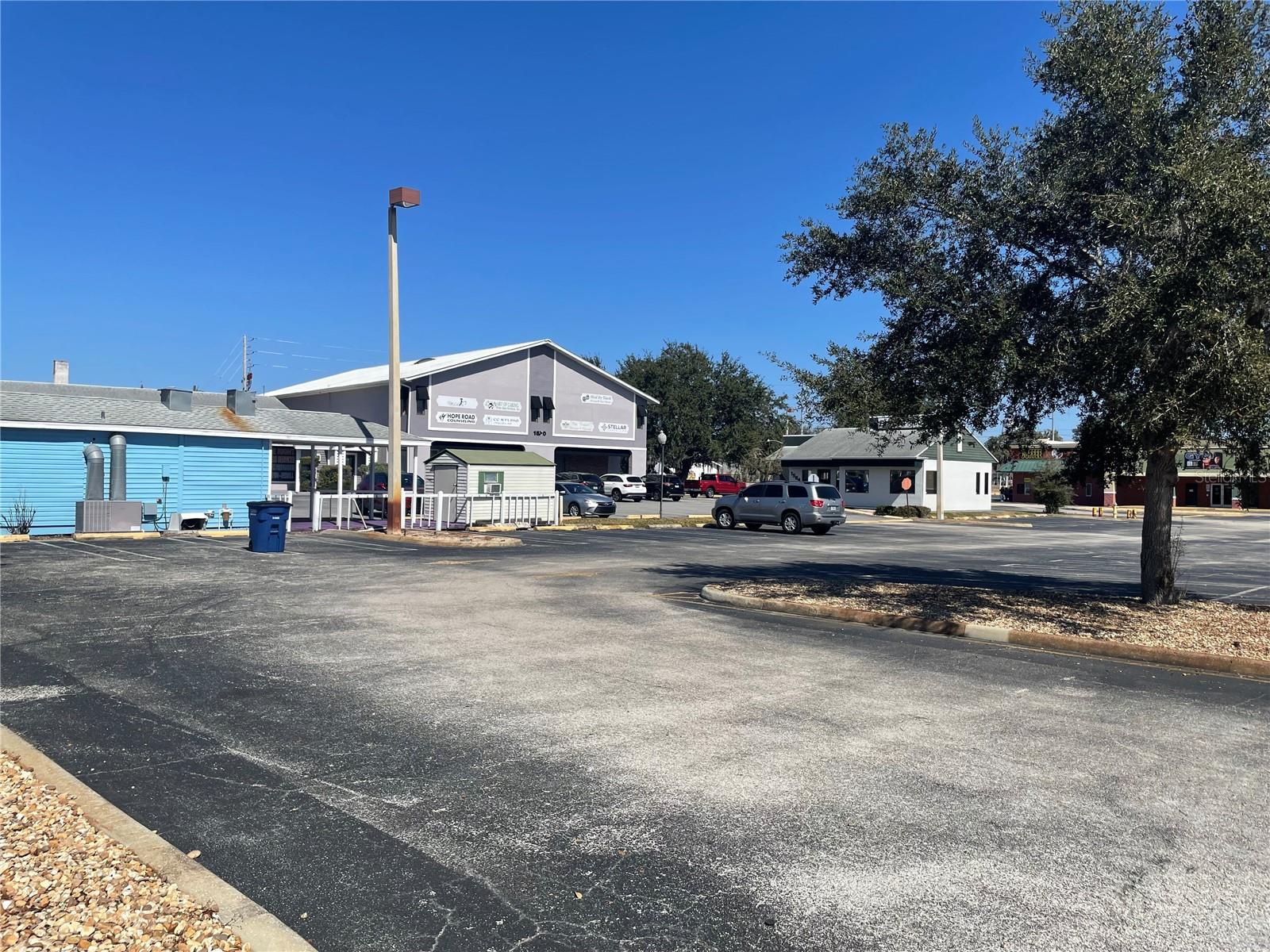 SUNSENT BEACH - Commercial Sale