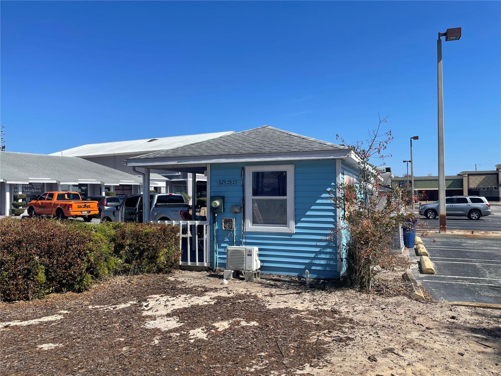 SUNSENT BEACH - Commercial Sale