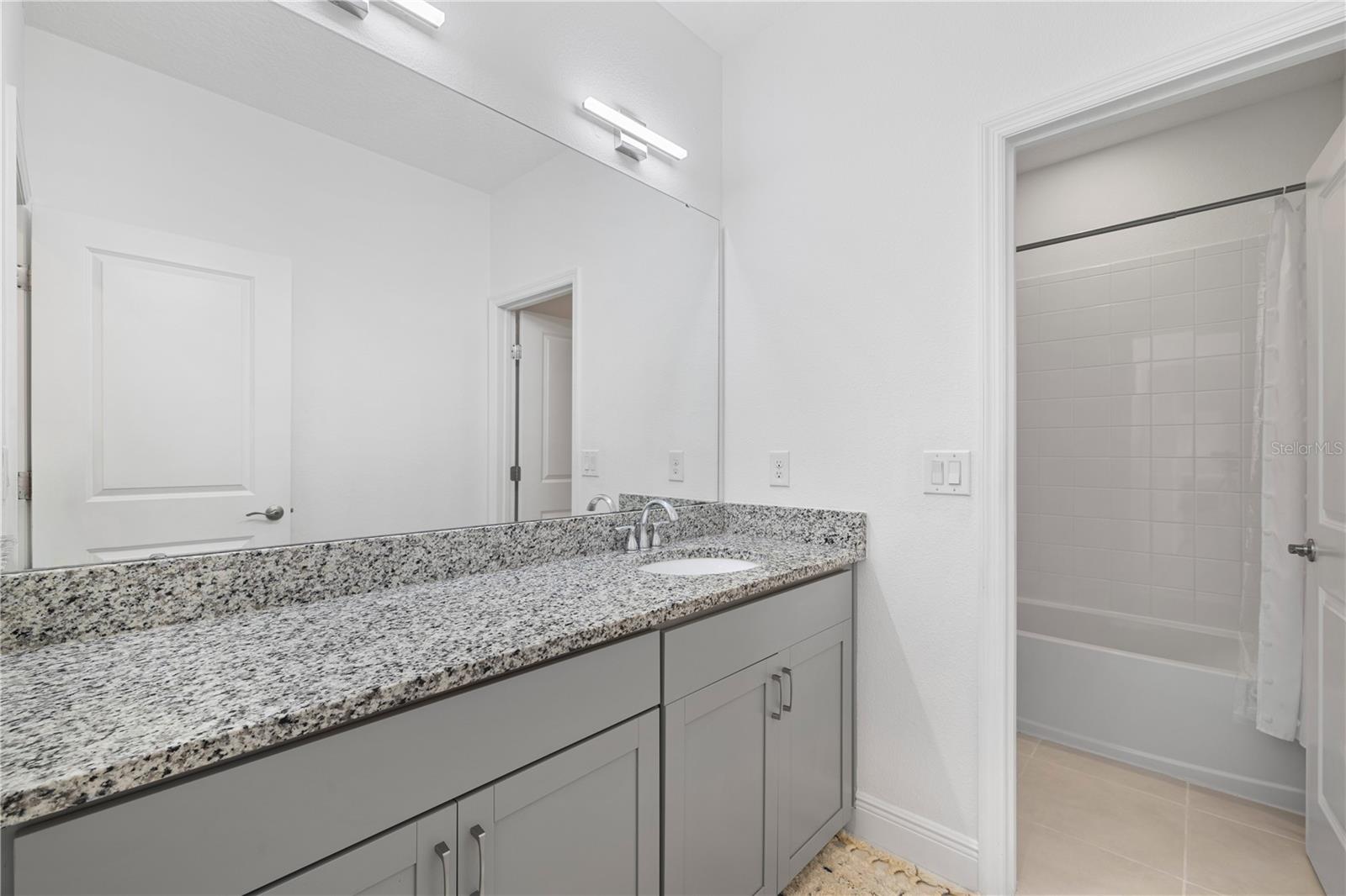 HIGHLANDS/SUMMERLAKE GRVS PH 2 - Residential