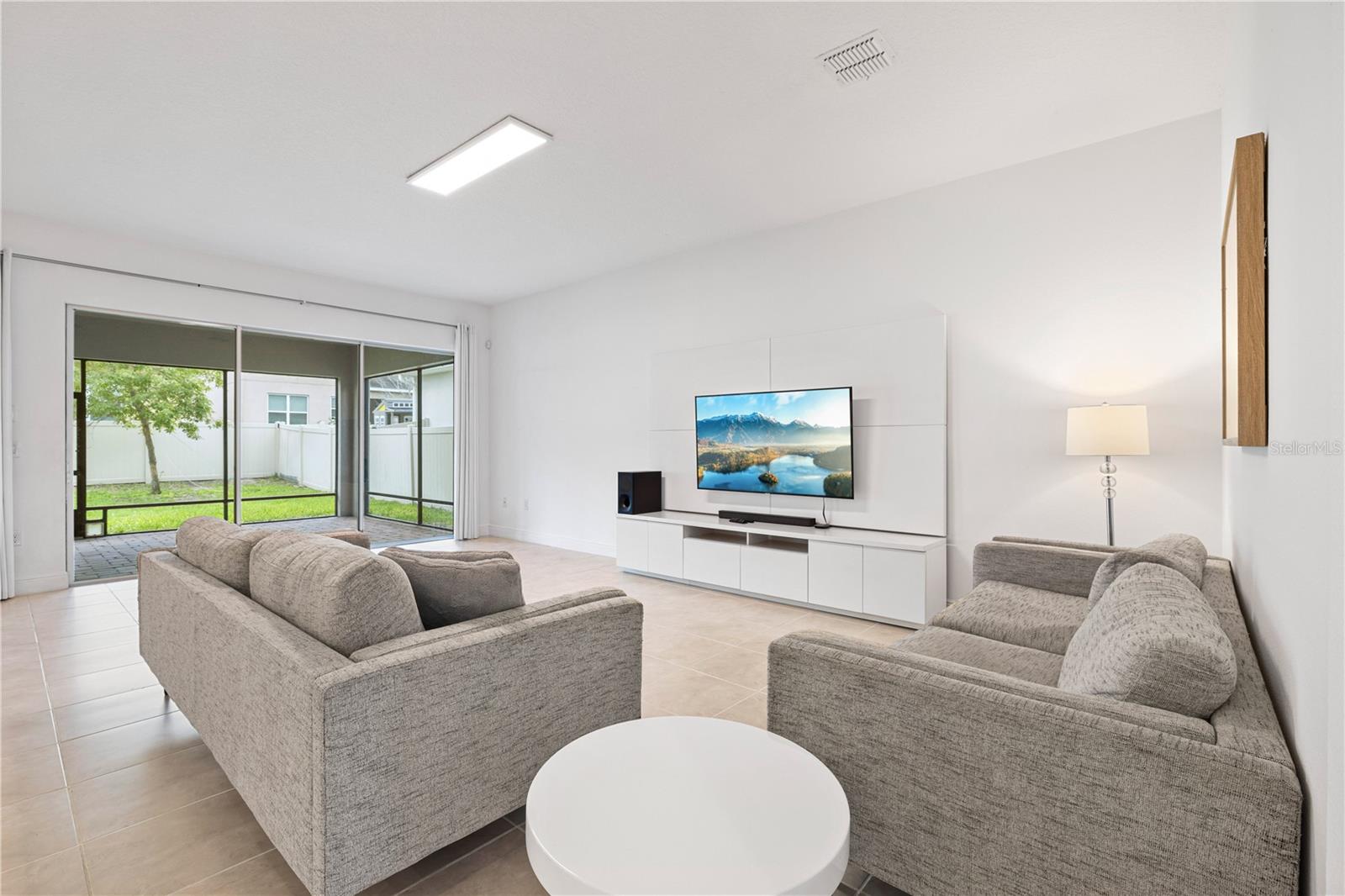 HIGHLANDS/SUMMERLAKE GRVS PH 2 - Residential