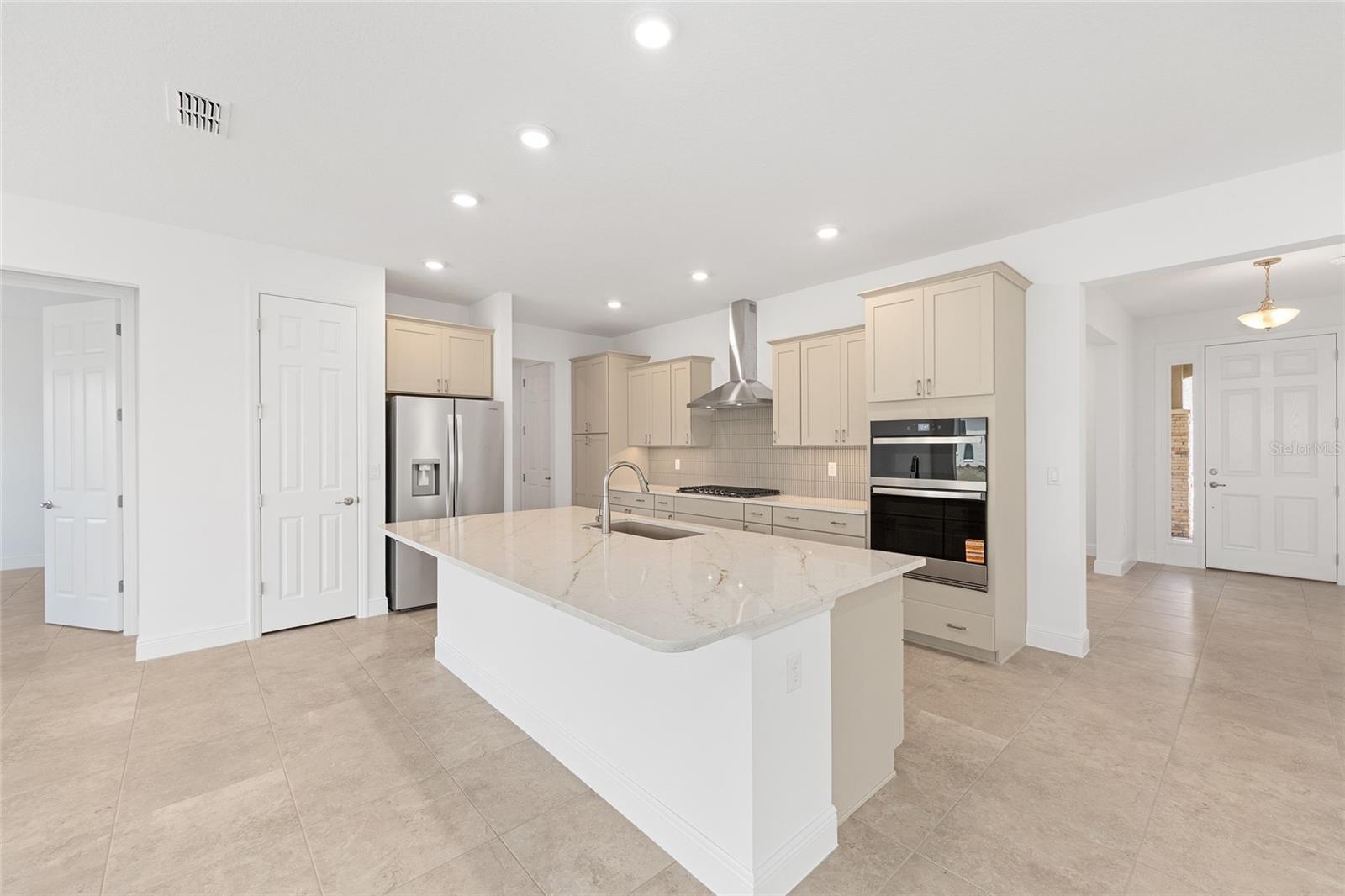 CANDLER HILLS - Residential