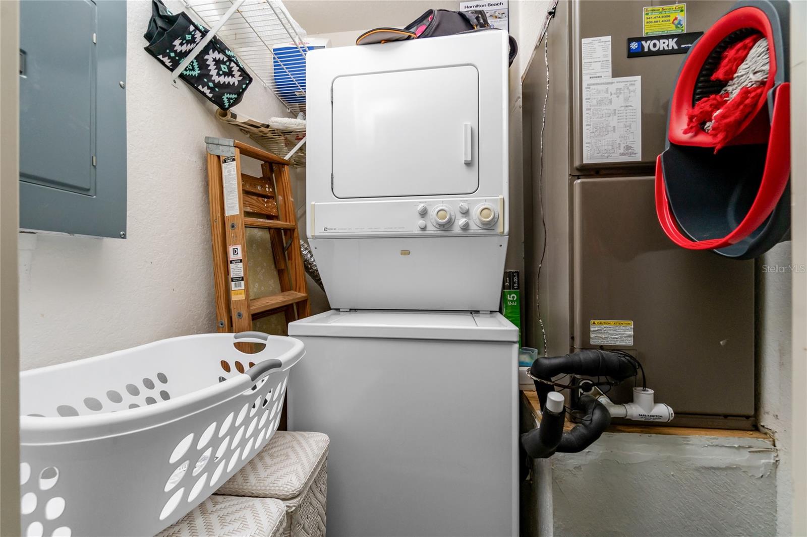 FOREST PARK PH 02 BLDG 09 - Residential