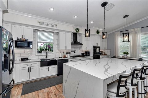 Tiny photo for 300 SE Highway 42, Summerfield, FL 34491 (MLS # OM703373)