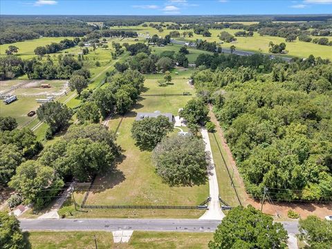 Tiny photo for 300 SE Highway 42, Summerfield, FL 34491 (MLS # OM703373)