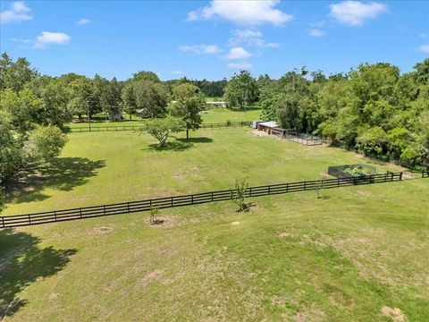 Tiny photo for 300 SE Highway 42, Summerfield, FL 34491 (MLS # OM703373)