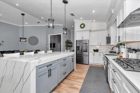 Tiny photo for 300 SE Highway 42, Summerfield, FL 34491 (MLS # OM703373)