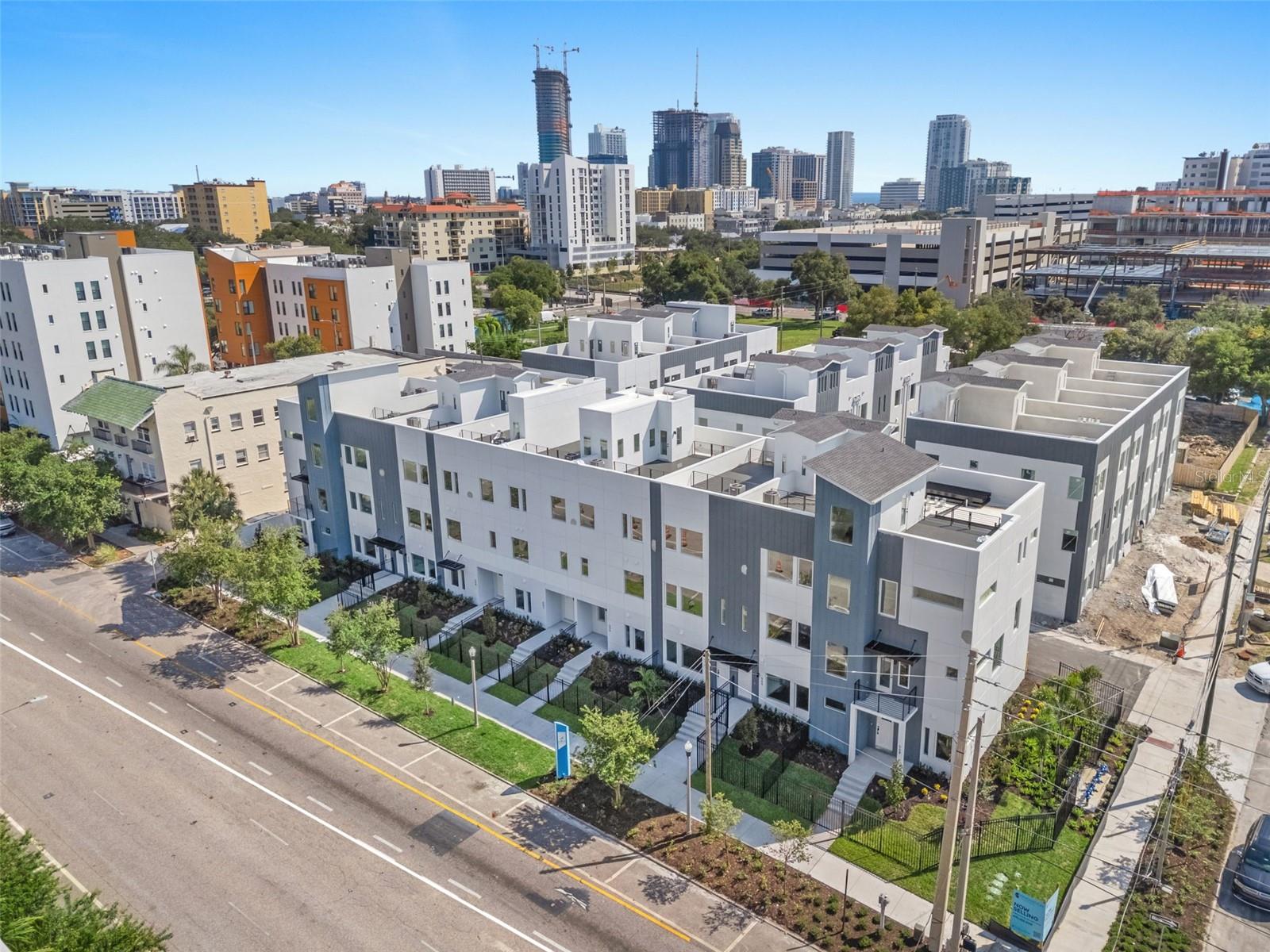 INNOVATION TOWNHOMES - Residential